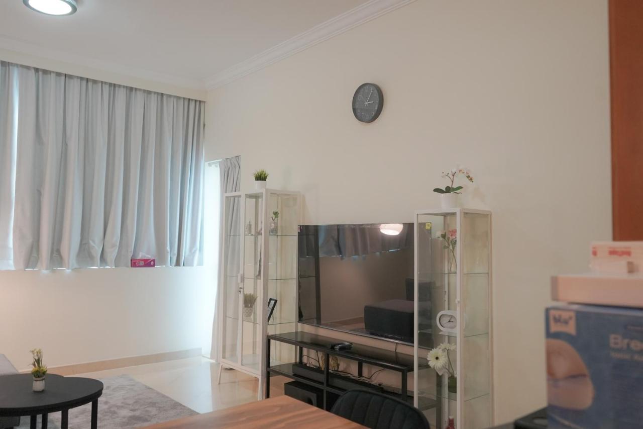 Step Into Serenity - Discover Modern Living In 1Br Apartment With Panoramic Views In Dubai Marina Near Jbr Walk, Beach And Bla Bla Club Екстер'єр фото