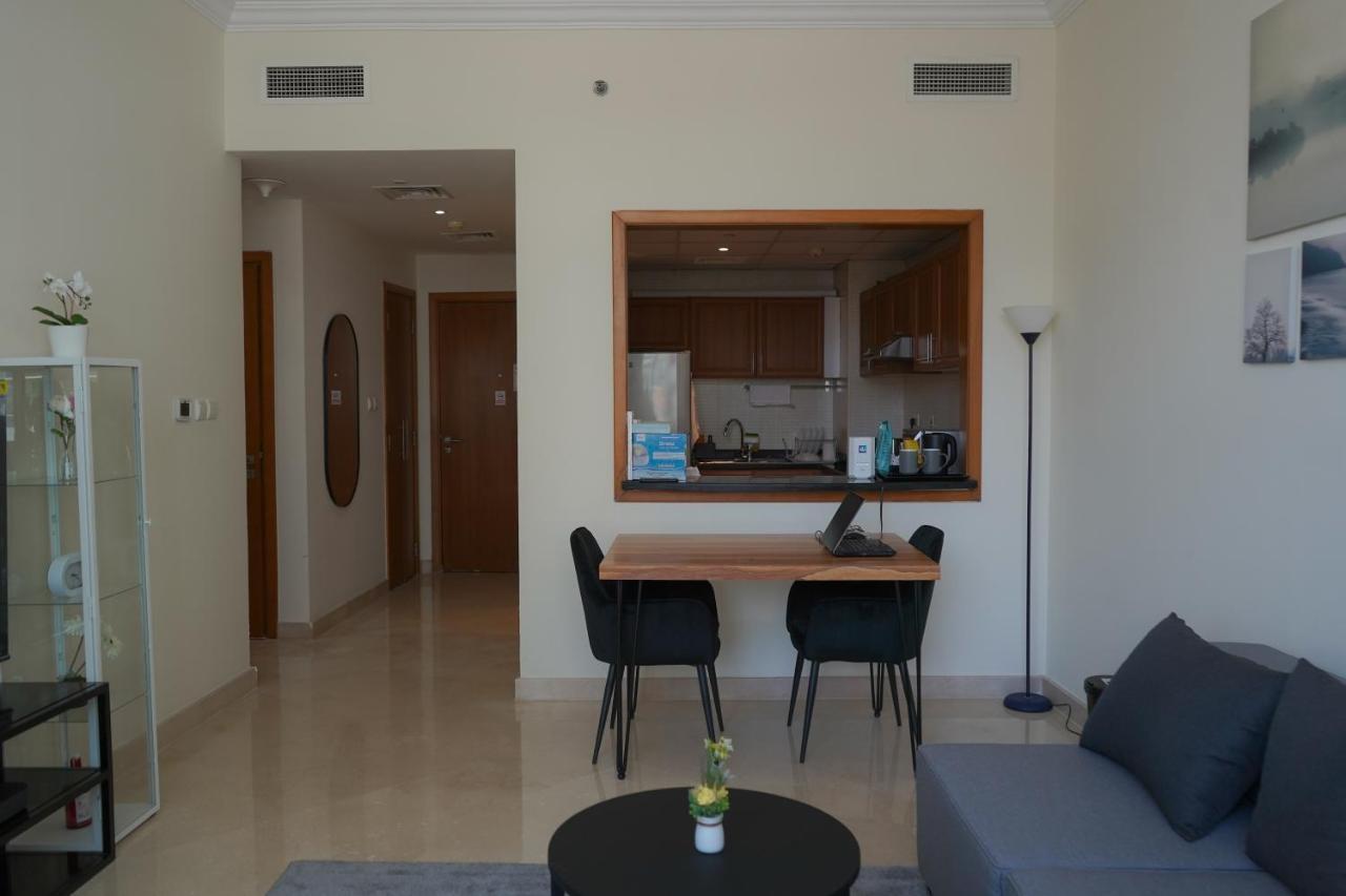 Step Into Serenity - Discover Modern Living In 1Br Apartment With Panoramic Views In Dubai Marina Near Jbr Walk, Beach And Bla Bla Club Екстер'єр фото