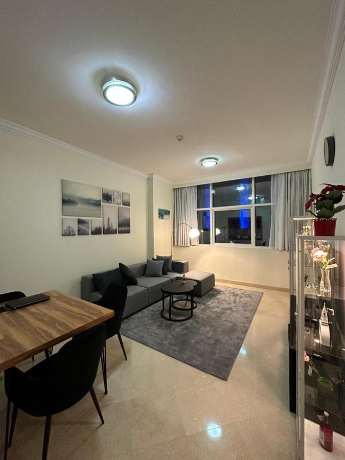Step Into Serenity - Discover Modern Living In 1Br Apartment With Panoramic Views In Dubai Marina Near Jbr Walk, Beach And Bla Bla Club Екстер'єр фото